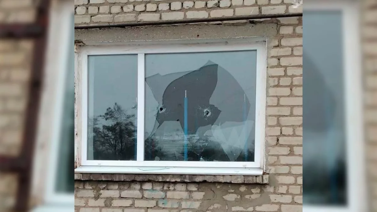 Загострення на Донбасі: бойовики обстріляли ліцей – дітей евакуювали до підвального приміщення
