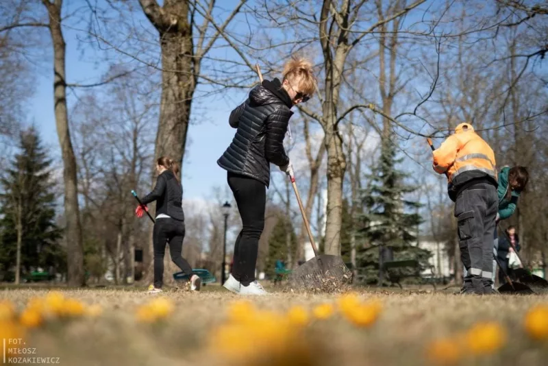 Українці у Польщі влаштували толоку в подяку за допомогу біженцям