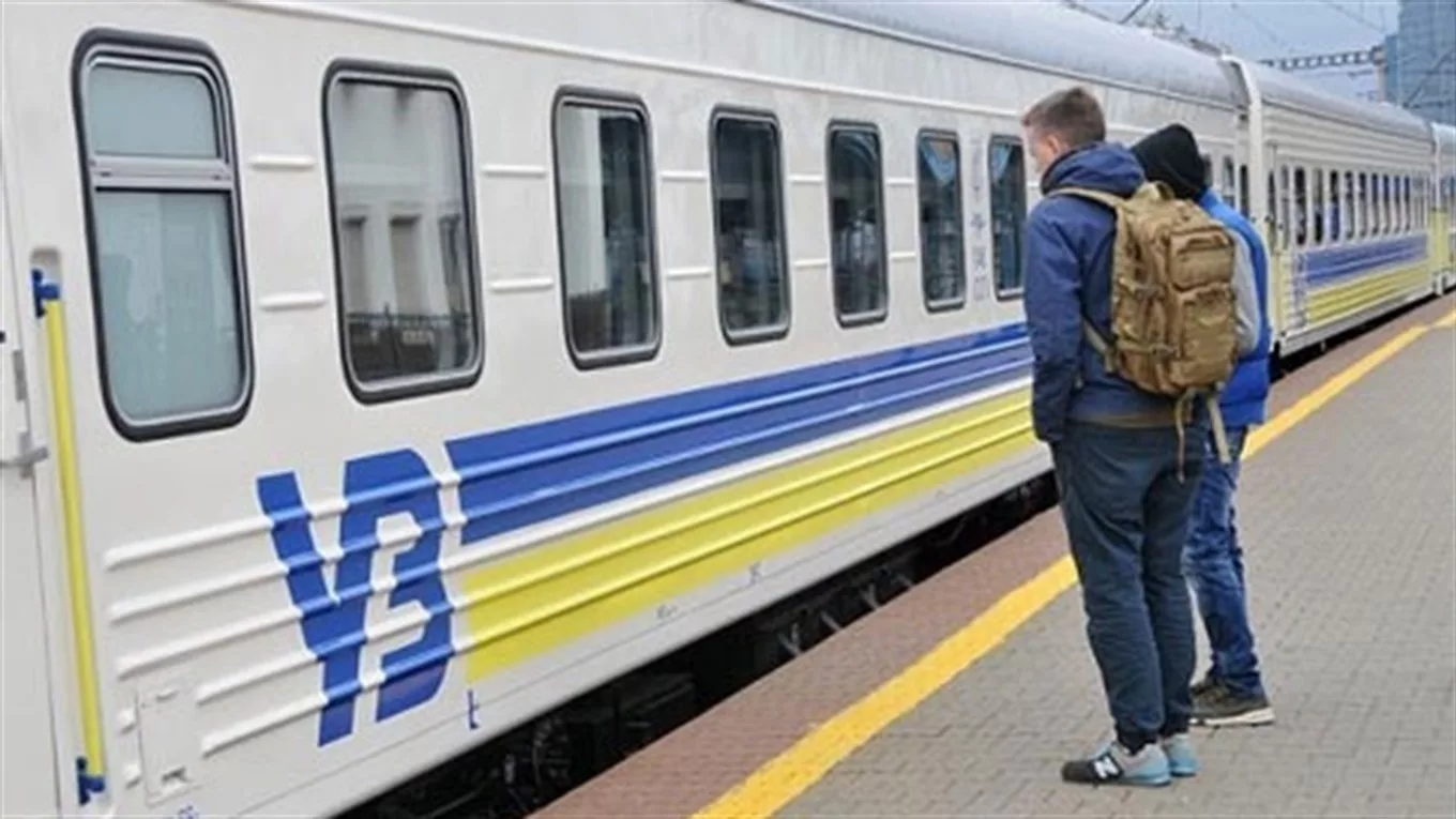 Временная остановка эвакуационных поездов до Львова