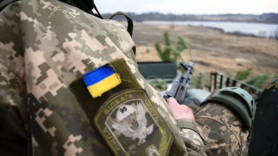 Чи зможуть окупанти оточити підрозділи ОС на Донбасі – Арестович