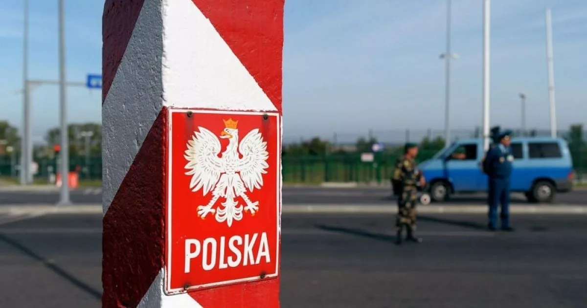 Українським біженцям в Польщі хочуть продовжити термін виплати допомоги