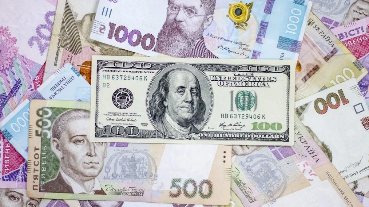 Деякі українці зможуть отримати по 1000 доларів – на що спрямована допомога