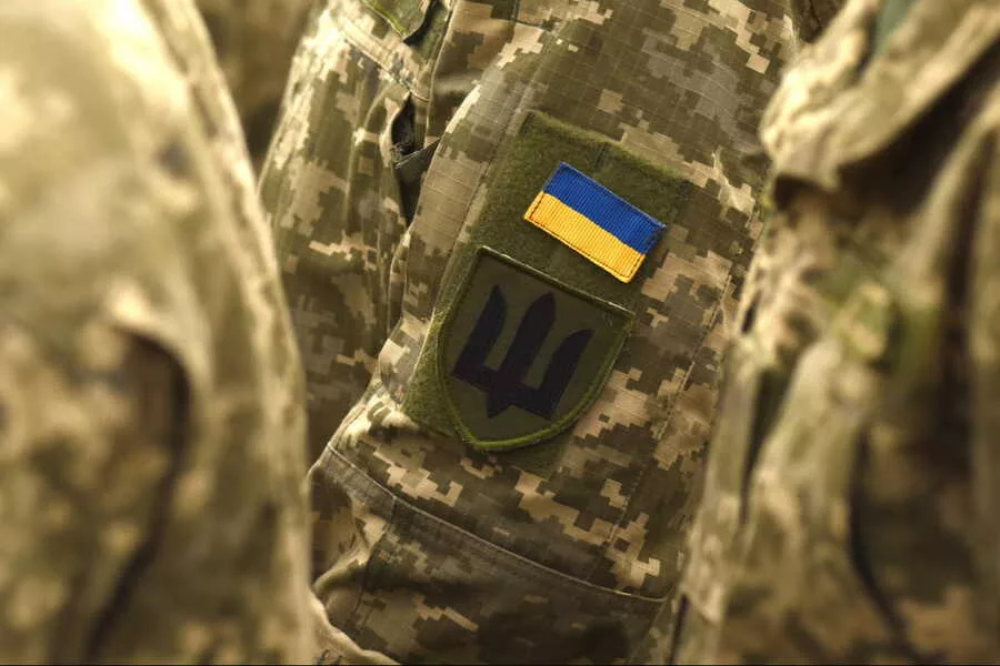 Українські військовослужбовці можуть не компенсувати збитки при ДТП: хто платитиме за них