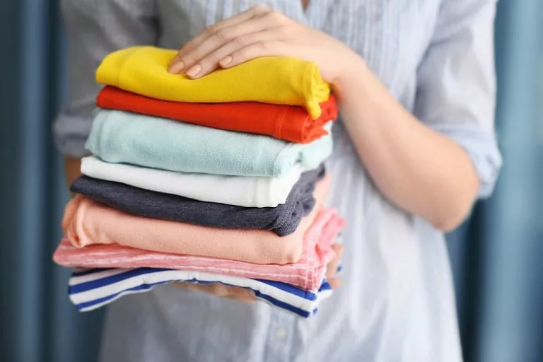 5 інгредієнтів для порошку, щоб речі не втрачали форму і колір під час прання