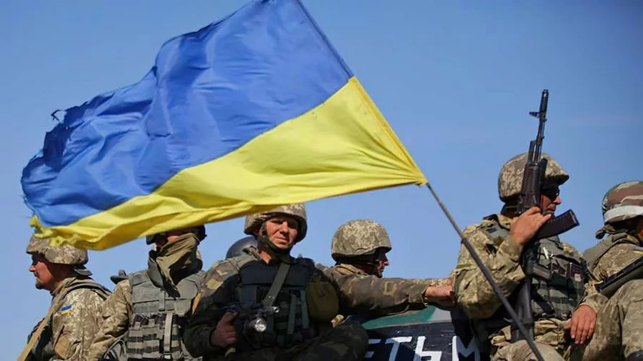 Стало известно, сколько украинских военных защищают государство от российского агрессора