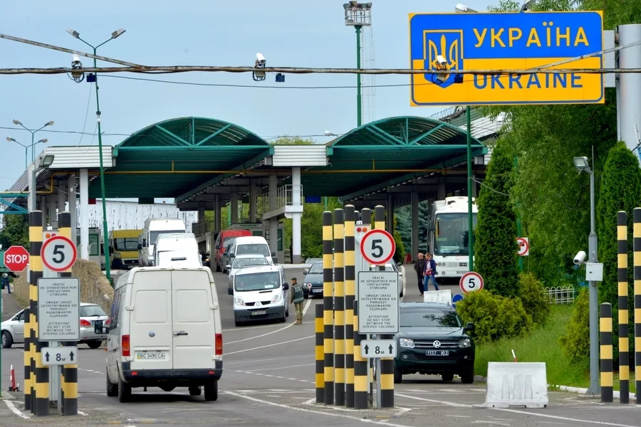 почему украинцы массово возвращаются домой