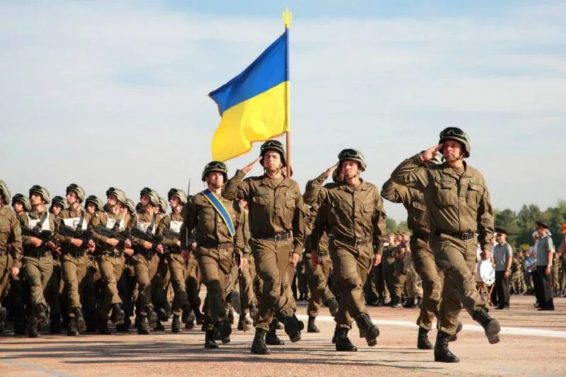 Воєнний стан в Україні – коли закінчиться і чи розширять мобілізацію