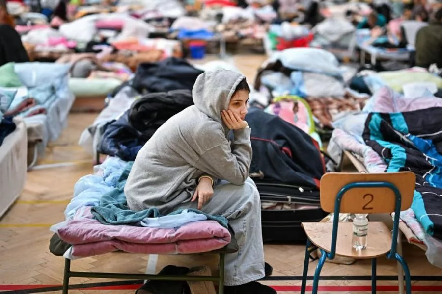 В Європі скорочують програми допомоги українським біженцям - нові правила отримання виплат
