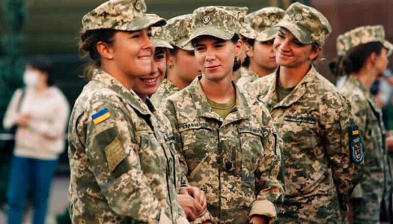 Українцям пояснили, у якому разі можлива мобілізація жінок