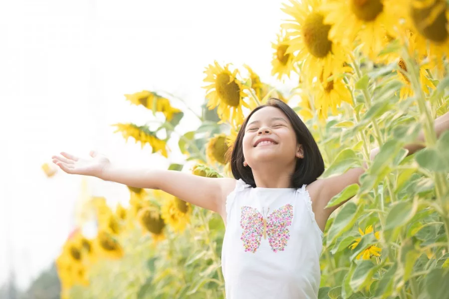Як попередити сонячний або тепловий удар у дитини і в чому їх різниця