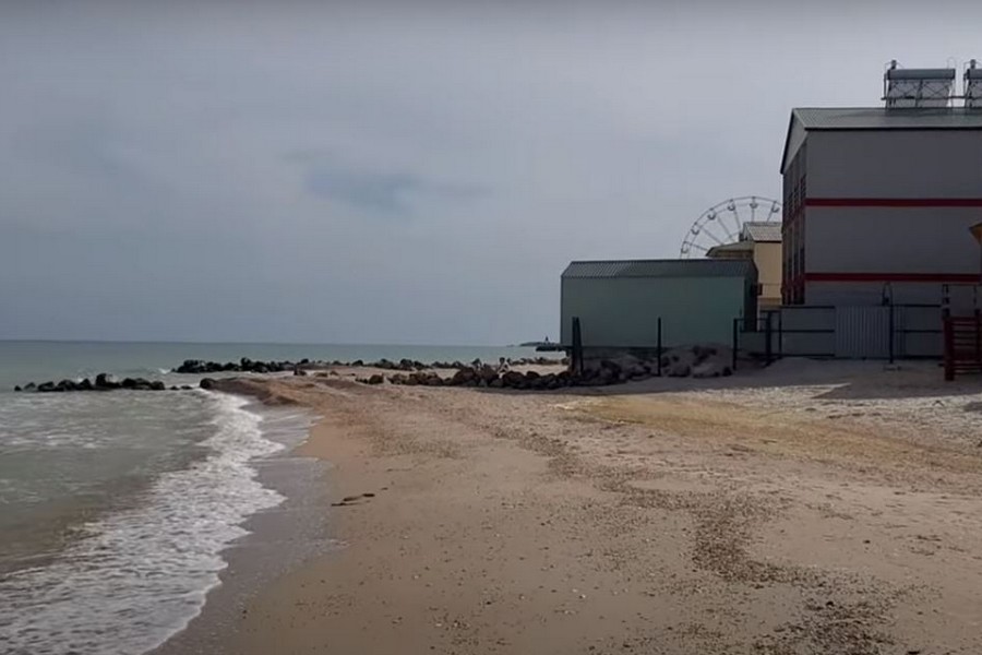 Як виглядає окупована Кирілівка – популярний курорт на Запоріжжі: відео екскурсія
