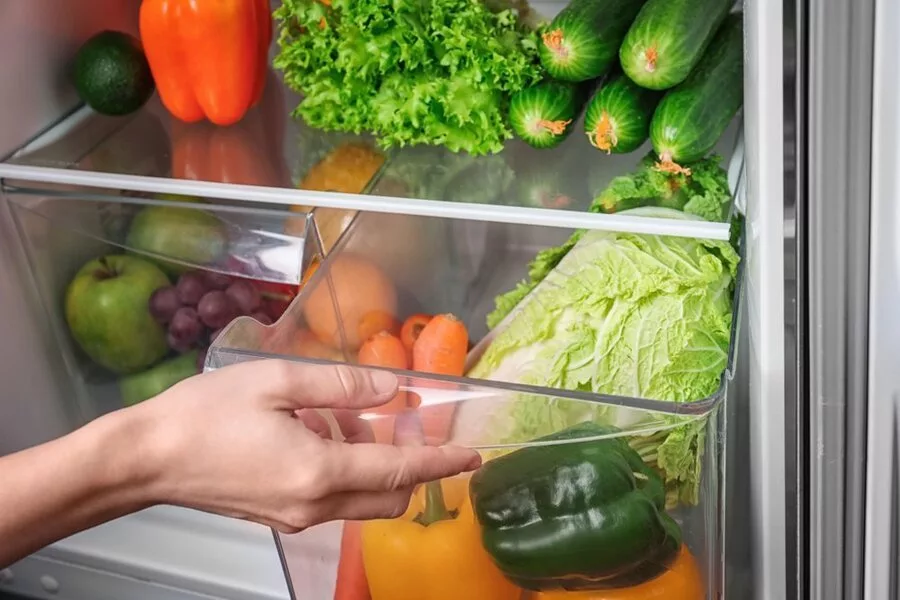4 продукти, які не можна зберігати у холодильнику