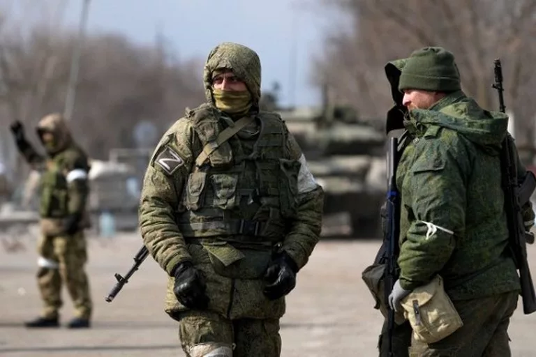Що відбувається на тимчасово окупованих територіях України і які фейки поширює Росія