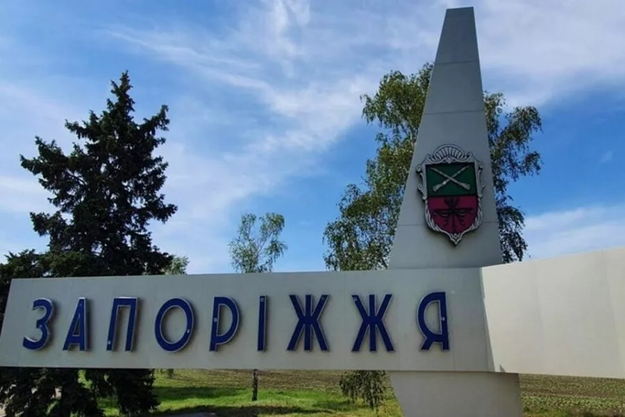 Росія розповсюджує фейк про техніку ЗСУ в школі Запоріжжя