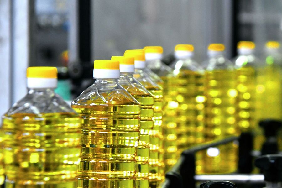 Ціни на олію в Україні змінилися: яка вартість у супермаркетах
