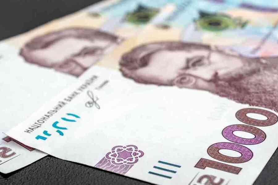 Як отримати від 2000 гривень на людину - в Україні оформити виплати можна за 9 програмами