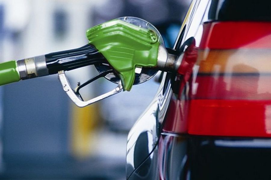 В Україні можуть знову запровадити акциз та ПДВ на паливо – яка буде ціна пального