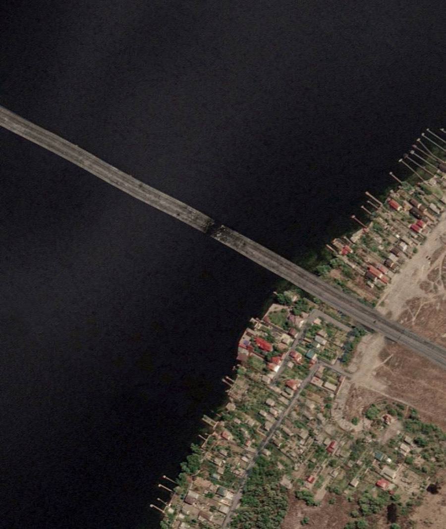 Ранок, якого усі чекали: Антонівський міст на Херсонщині непроїзний - як він виглядає