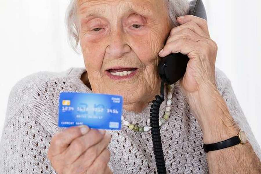 Нові вимоги до пенсійних карток - що потрібно врахувати українцям під час випуску картки