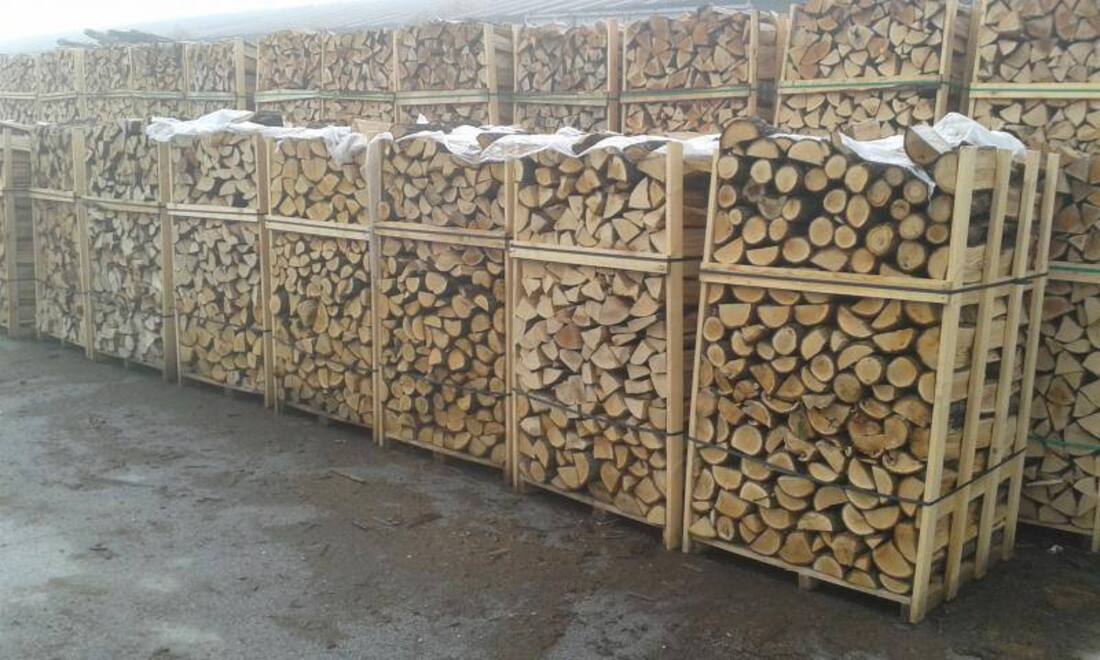 Українці отримають безкоштовні дрова для обігріву оселі - кому дадуть допомогу