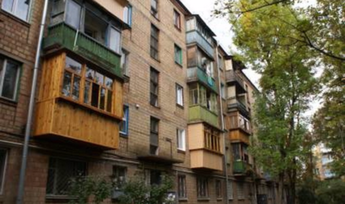 В Україні хочуть зносити старе житло - що буде з мешканцями будинків