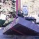 У Маріуполі окупанти демонтували пам'ятник жертвам Голодомору (відео)