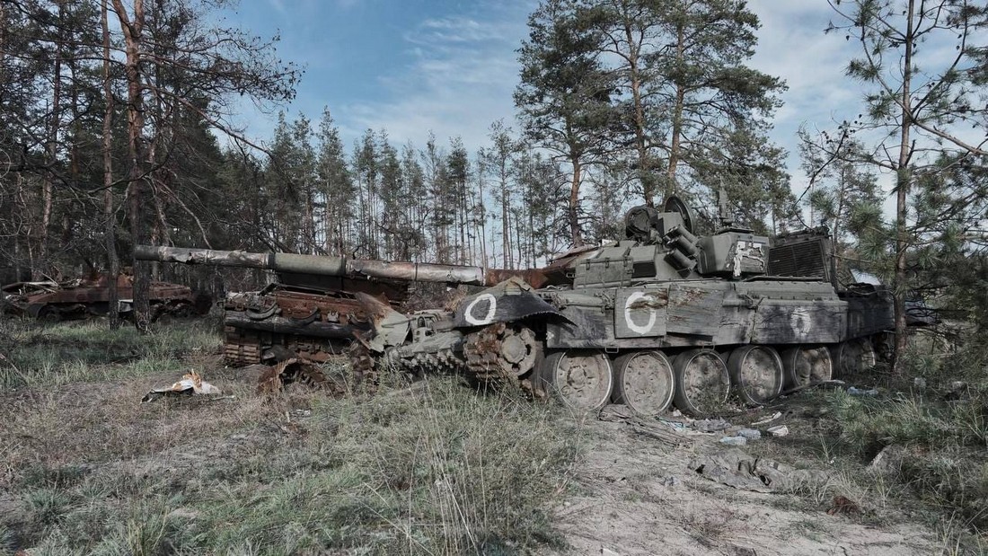 Мінус 4 гвинтокрили і БПЛА, найбільші втрати на Криворізькому і Краматорському напрямках – війна в Україні 5 жовтня