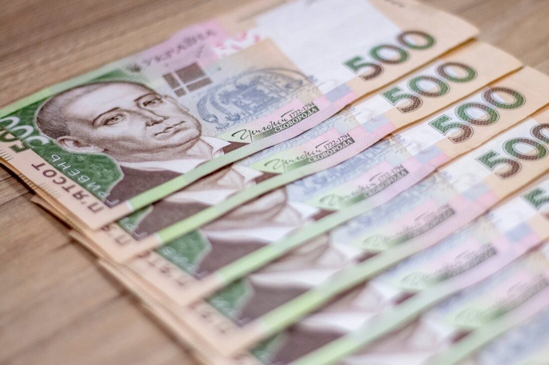 Жіночий консорціум України надає грошову допомогу – як отримати 6600 гривень