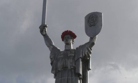 Українцям роз’яснили, що робити з російськими та радянськими пам'ятниками