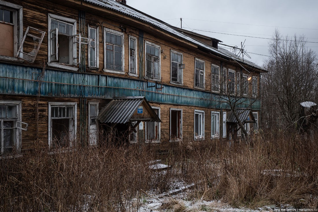 Росіяни "перетворили" село Архангельське під Херсоном на справжній Архангельськ - порівняйте фото