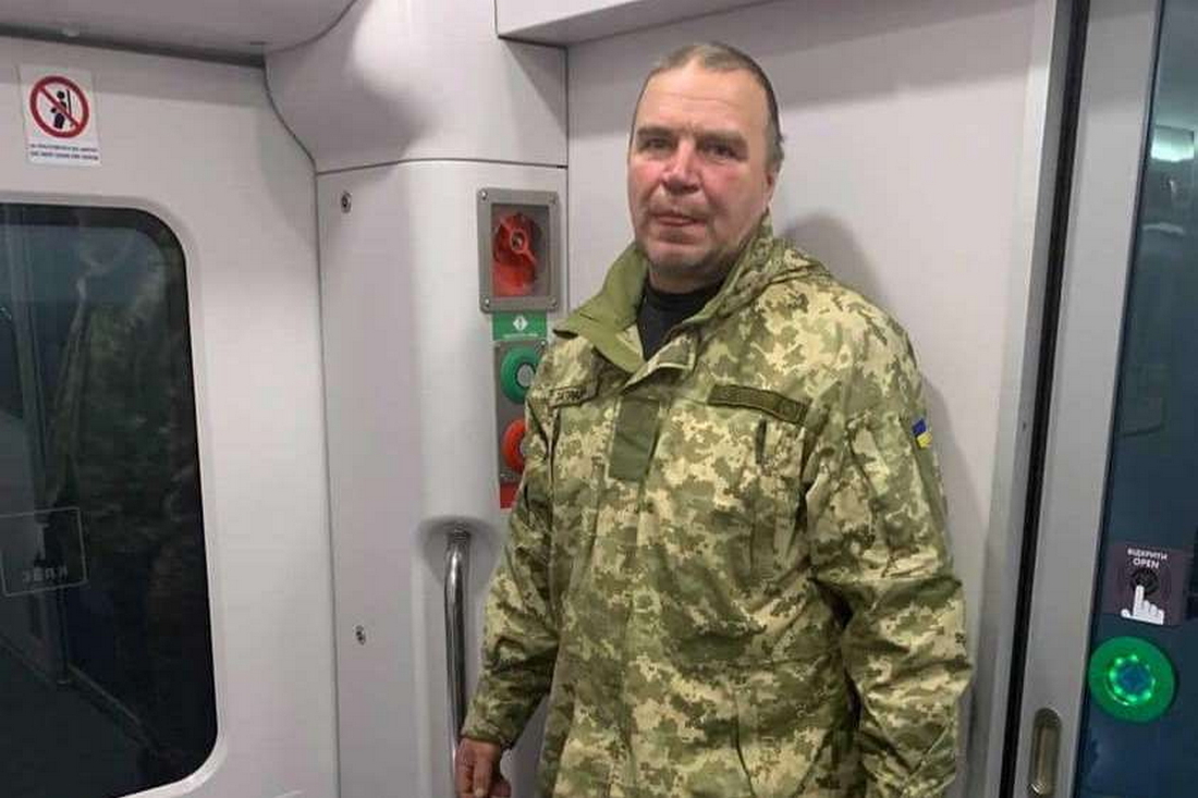 Захисника, який їхав з фронту, відправили в тамбур у потязі Дніпро-Київ через поганий запах