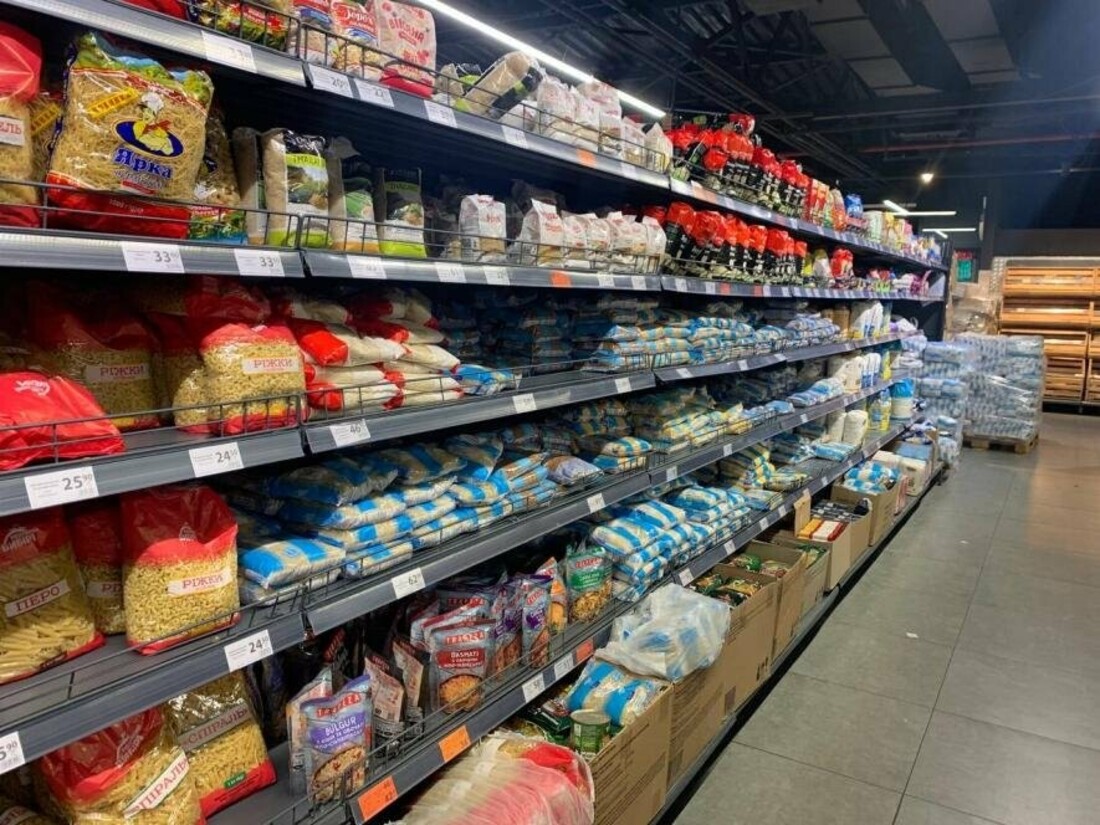 Актуальні ціни в супермаркетах: які продукти подешевшали у листопаді