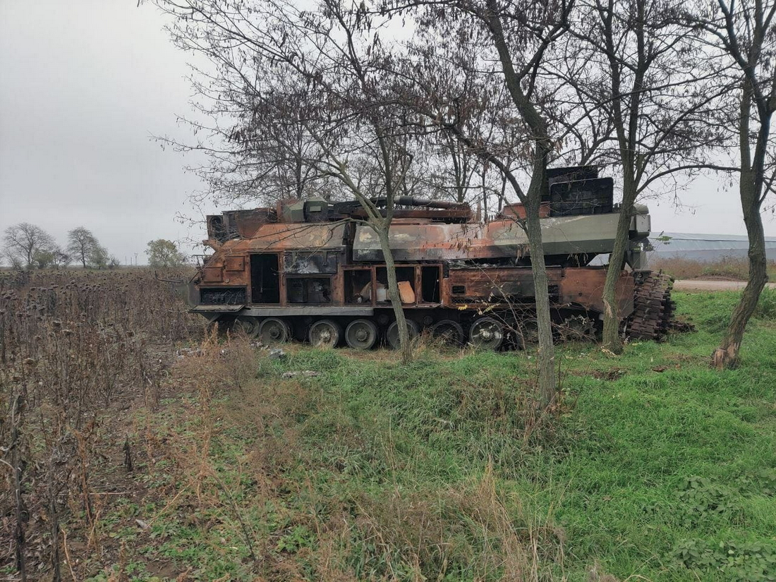 Дві вантажівки з мертвими окупантами на Херсонщині: війна в Україні 13 листопада
