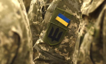 Чи продовжать в Україні воєнний стан та мобілізацію
