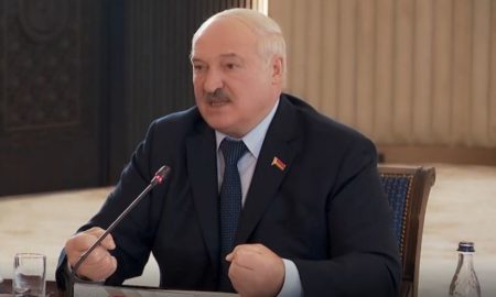 Лукашенко заявив. що Україна буде знищена, якщо не зупиниться