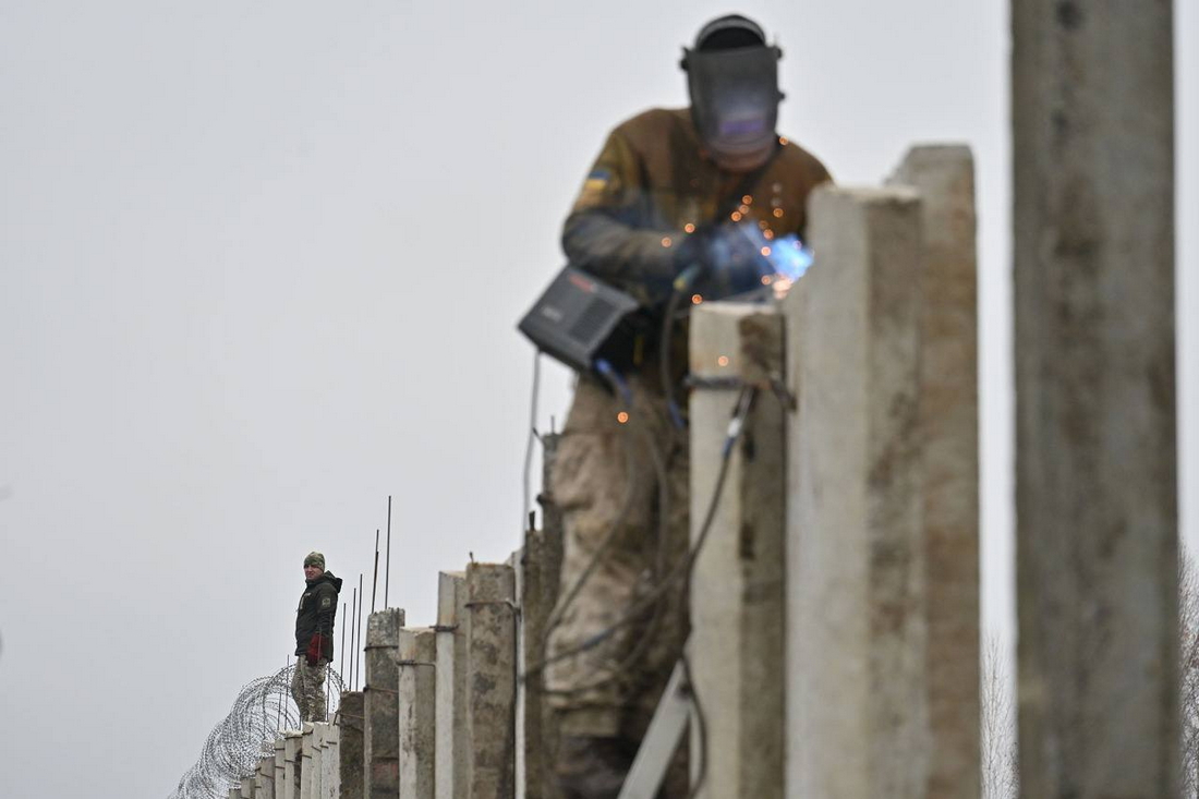 Україна будує стіну на кордоні з Білоруссю (фото)
