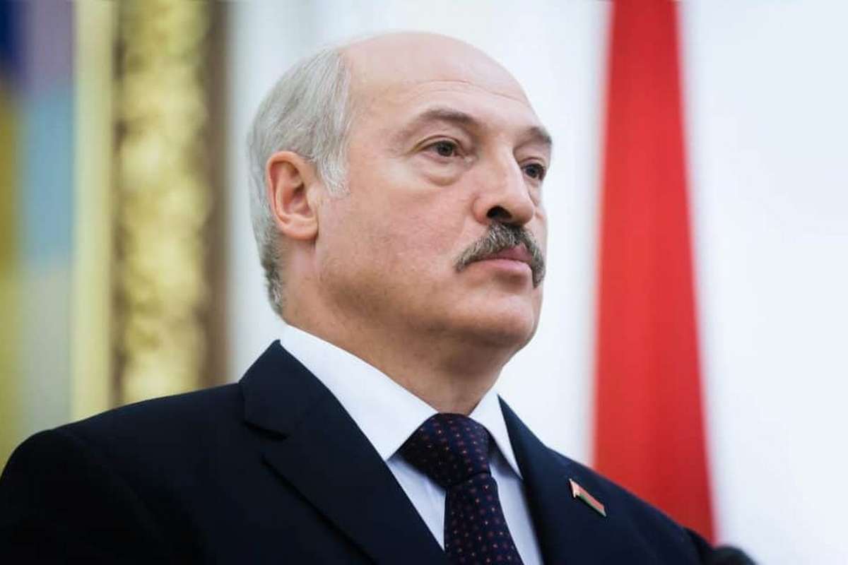 Лукашенко боїться зради і створює власну охорону