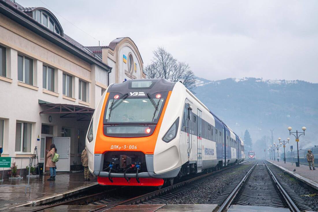 Україна відновлює залізничне сполучення з Румунією: розклад руху поїздів