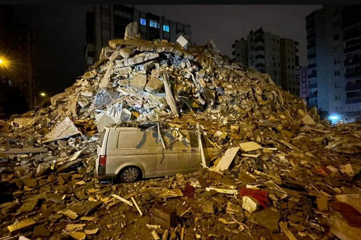 Потужний землетрус в Туреччині і Сирії 6 лютого: фото, відео моменту руйнувань