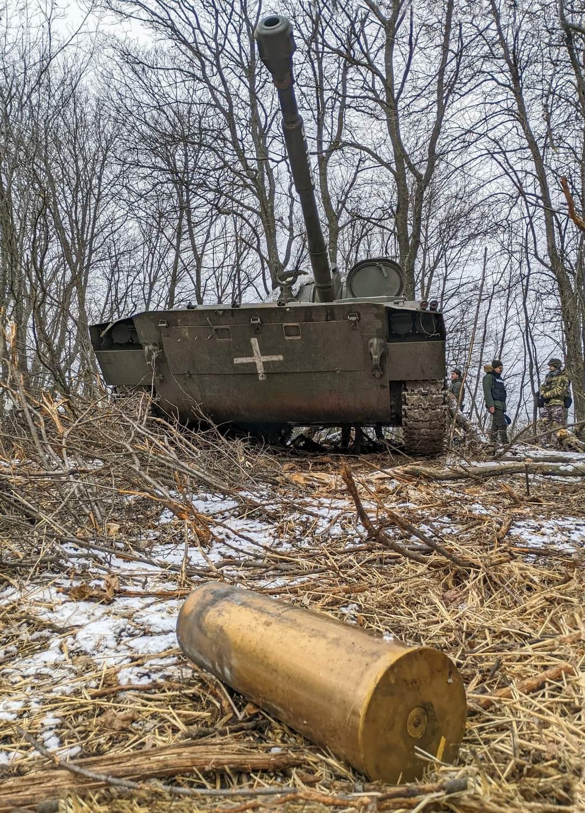 Ворог наступає на п’яти напрямках, втратив 900 солдатів, 13 танків і літак – війна в Україні 12 лютого