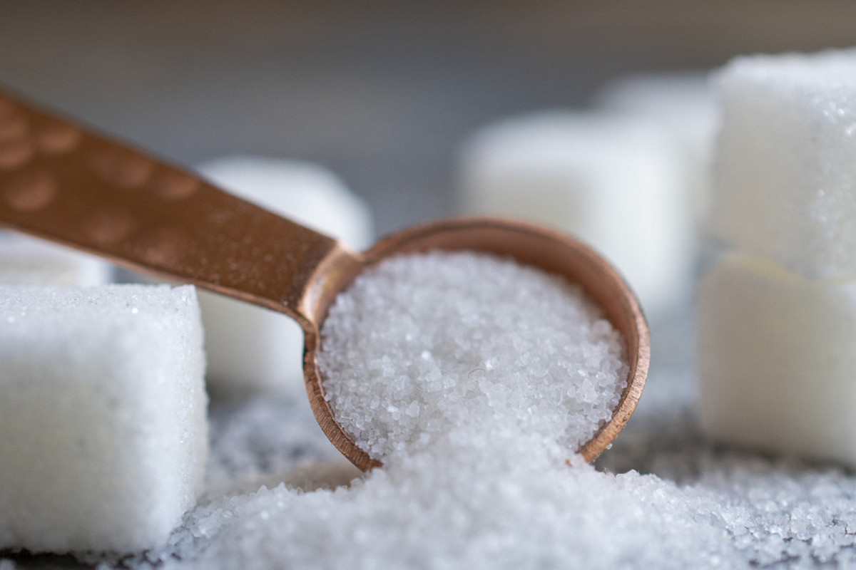 Українців попереджають про глобальний дефіцит цукру вже у цьому році