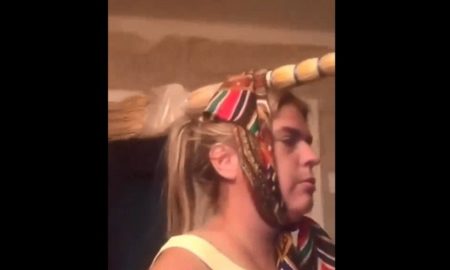 Росіянка примотала віник до голови – навіщо вона це зробила (відео)