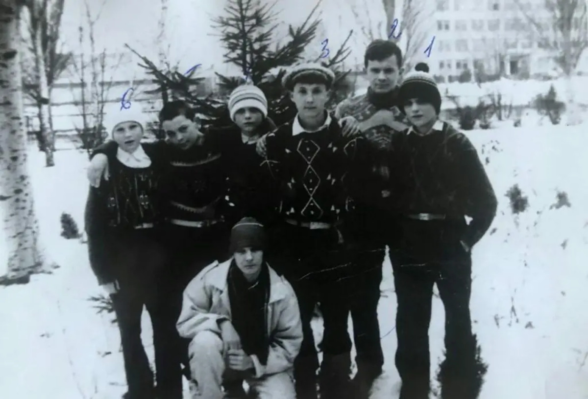 Кривий Ріг на початку 90-х: підліткові банди "бігунів", які тримали у страху все місто (фото)