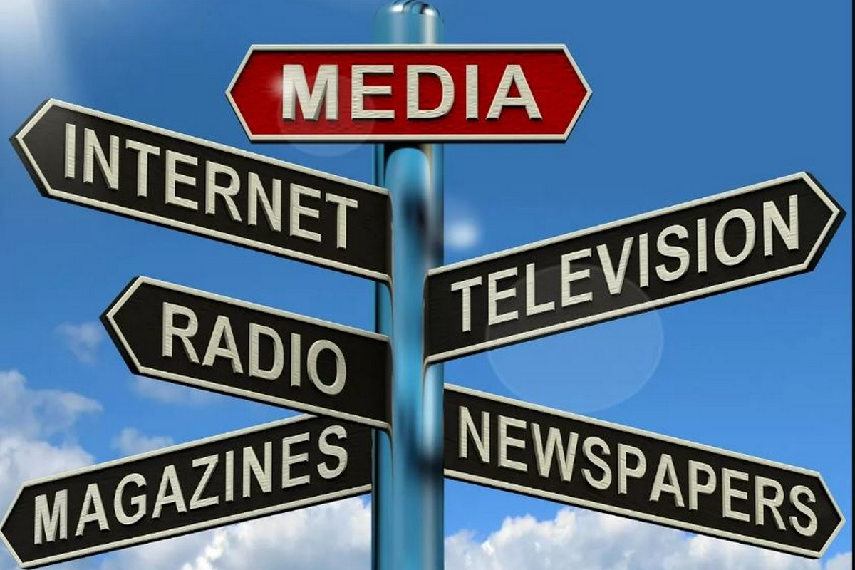 31 березня набув чинності «Закон про медіа» - є думка, що він може стати убивчим для маленьких ЗМІ