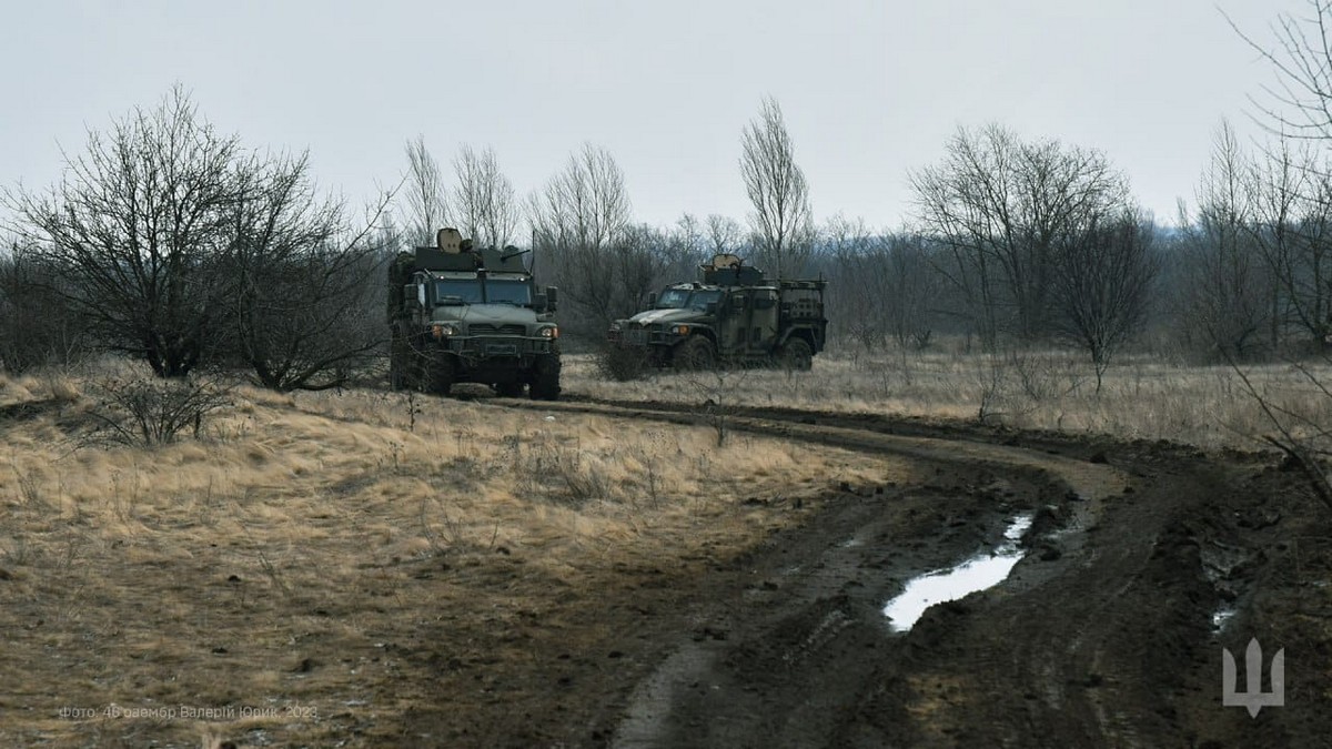 Росія наступає на п’яти напрямках, залучає строковиків – ситуація на фронті 23 березня