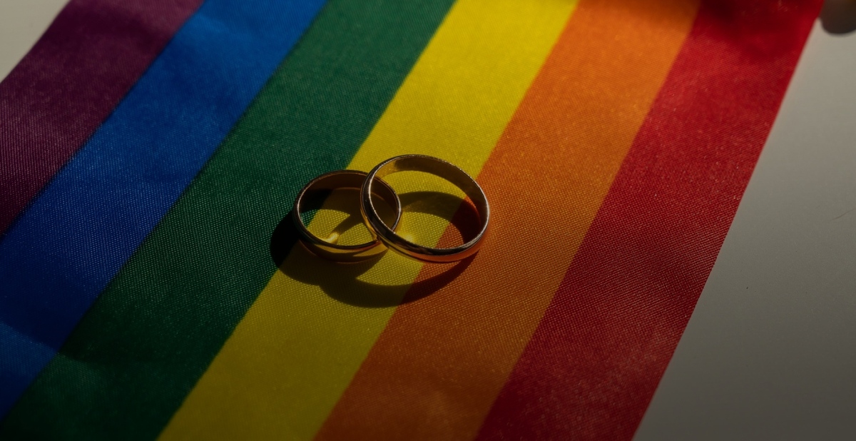 Верховна Рада розгляне законопроєкт, який дозволить реєструвати одностатеві пари – подробиці
