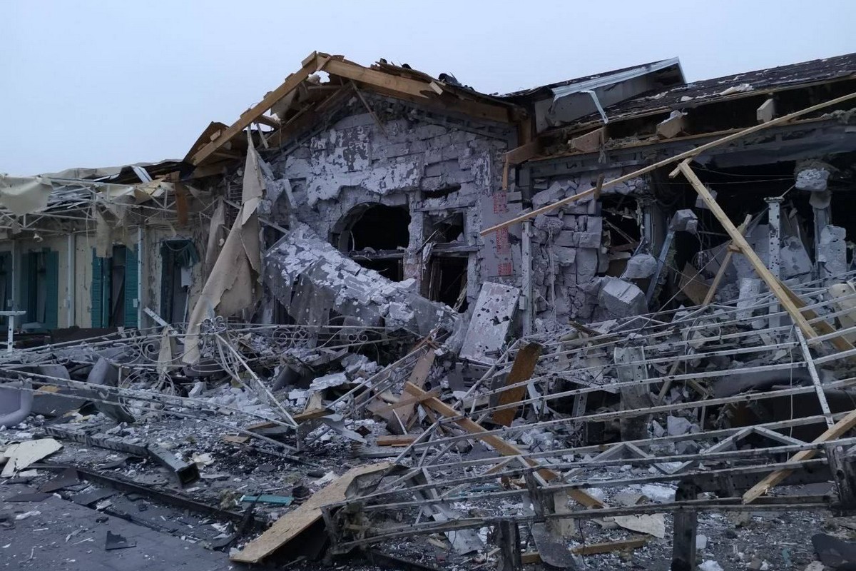 Окупанти завдали ракетного удару по Запоріжжю - ракети С-300 були спрямовані на житловий комплекс