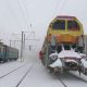 Сніг у квітні: в Україні через негоду затримуються 8 поїздів