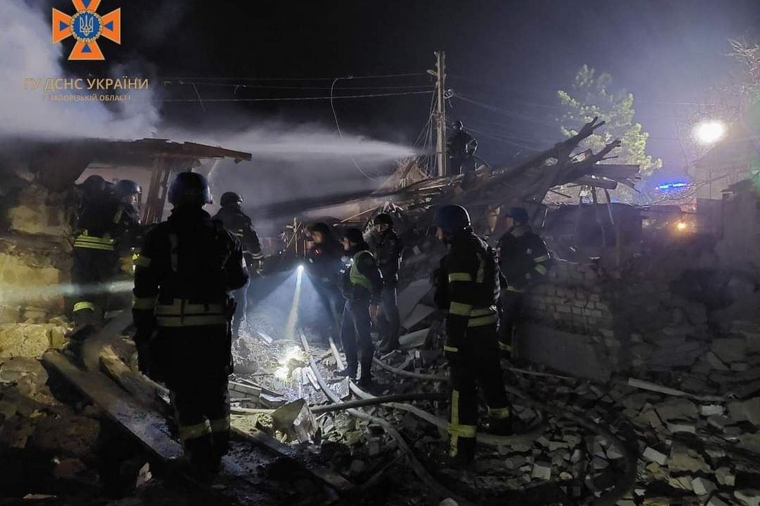 У Запоріжжі ракета зруйнувала будинок: загинули 11-річна дівчинка і її батько (фото, відео)