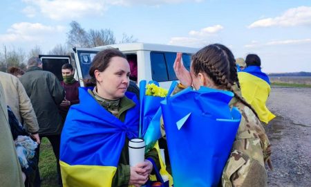 Великий обмін полоненими: Україна повернула 100 наших людей додому (фото, відео)